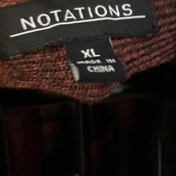 Sweater - Picture 4 of 4